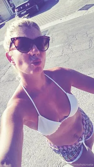 Misshotcroatia OnlyFans Leaked Free Thumbnail Picture - #Ag5citn6k3