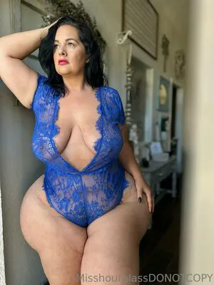 Misshourglass OnlyFans Leaked Free Thumbnail Picture - #Nu3sy9D3n3