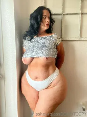 Misshourglass OnlyFans Leaked Free Thumbnail Picture - #jd8Pagwhvd