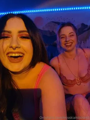 Misskiahbloom3 OnlyFans Leaked Free Thumbnail Picture - #DvioaB12Pl