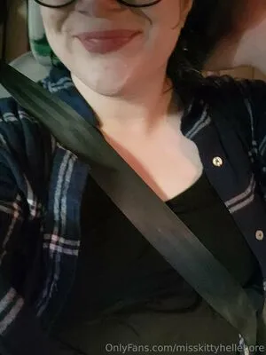 Misskittyhellebore OnlyFans Leaked Free Thumbnail Picture - #KllbFFtTu0