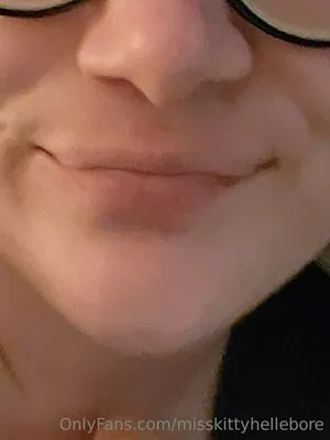 Misskittyhellebore OnlyFans Leaked Free Thumbnail Picture - #SOyaPTF0ZL