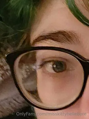 Misskittyhellebore OnlyFans Leaked Free Thumbnail Picture - #TQ25fM8OwV