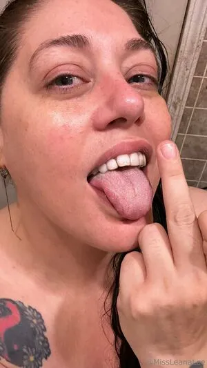 Missleanalee OnlyFans Leaked Free Thumbnail Picture - #pEnAGody1P