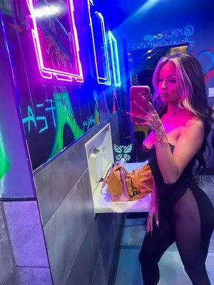 Missleexi OnlyFans Leaked Free Thumbnail Picture - #5f17wC8Grm