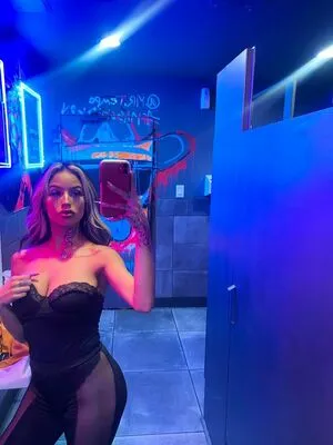 Missleexi OnlyFans Leaked Free Thumbnail Picture - #I0Wk0mWjna