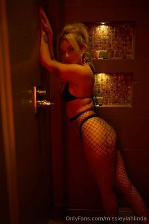 Missleylahlinda OnlyFans Leaked Free Thumbnail Picture - #8iCUZl7YEf