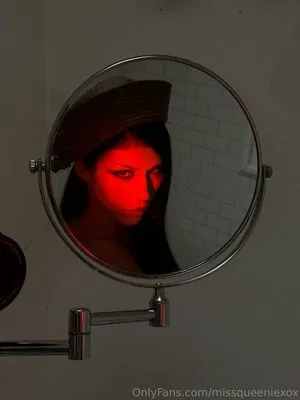 Missqueeniexox OnlyFans Leaked Free Thumbnail Picture - #2bzkrtji2h