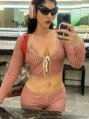 Missqueeniexox OnlyFans Leaked Free Thumbnail Picture - #TXlrcjB7lo