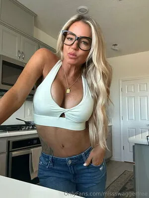 Missswaggerfree OnlyFans Leaked Free Thumbnail Picture - #JrpeB7RpL9