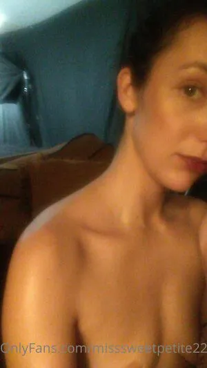 Misssweetpetite22 OnlyFans Leaked Free Thumbnail Picture - #4HZKOZ8eNX