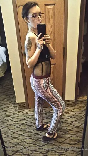 Misssweetpetite22 OnlyFans Leaked Free Thumbnail Picture - #b472goSTXs