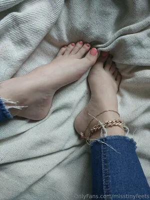 Misstinyfeets OnlyFans Leaked Free Thumbnail Picture - #HaVVJCk5x3