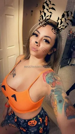 Misstrisskissfree OnlyFans Leaked Free Thumbnail Picture - #fQGm3xB12H