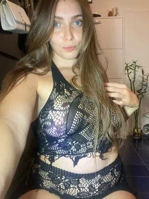 Missvaleeh OnlyFans Leaked Free Thumbnail Picture - #xHWE115WEg