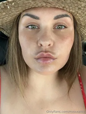 Missxalice OnlyFans Leaked Free Thumbnail Picture - #4vyAMXTRWI