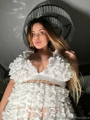 Missxalice OnlyFans Leaked Free Thumbnail Picture - #KrW0Luprwe