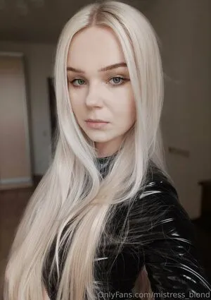 Mistress Blond OnlyFans Leaked Free Thumbnail Picture - #Fqum0ApTik