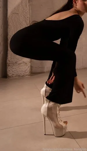 Mistress Handjob OnlyFans Leaked Free Thumbnail Picture - #iWLxIg0o6c