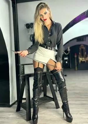 Mistress Iside OnlyFans Leaked Free Thumbnail Picture - #xmsXsFh44D