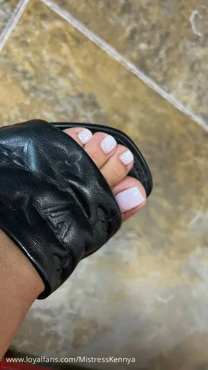 Mistress Kennya OnlyFans Leaked Free Thumbnail Picture - #prLGsBPtGB