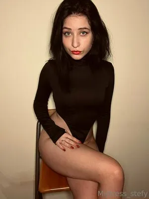 Mistress Stefy OnlyFans Leaked Free Thumbnail Picture - #H6coArji67
