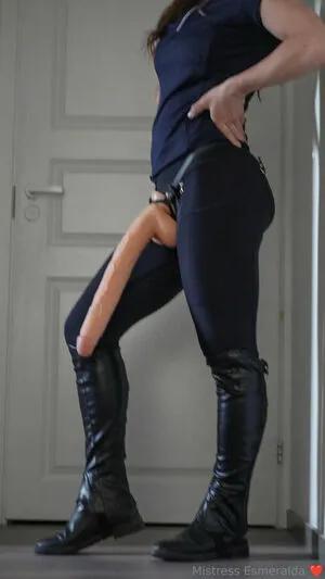 Mistressesmeralda OnlyFans Leaked Free Thumbnail Picture - #oQciFeAAgW