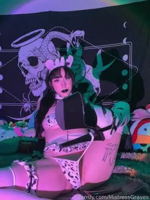 Mistressgraves OnlyFans Leaked Free Thumbnail Picture - #C5payBQ9IC