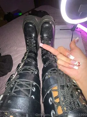 Mistresslilith1999 OnlyFans Leaked Free Thumbnail Picture - #AxrugF8uiS
