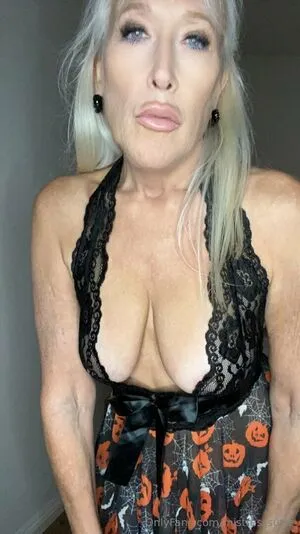 Mistresssuzie OnlyFans Leaked Free Thumbnail Picture - #H563dD76Do