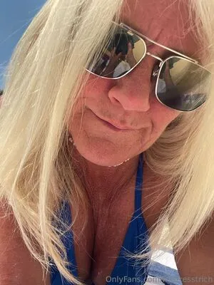 Mistresstrich OnlyFans Leaked Free Thumbnail Picture - #97kuMQ2baA