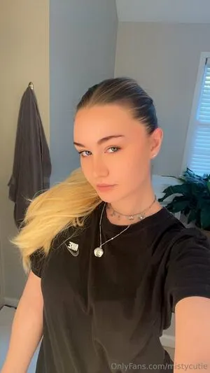 Mistycutie OnlyFans Leaked Free Thumbnail Picture - #HekUSR7xDv