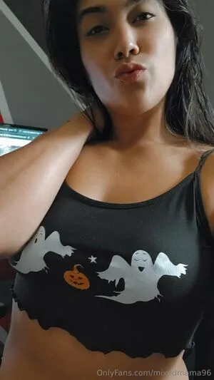 Mixedmama96 OnlyFans Leaked Free Thumbnail Picture - #dCr45Geiqh
