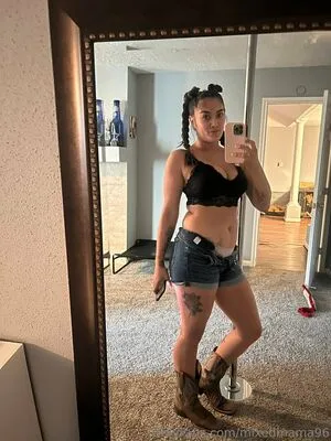 Mixedmama96 OnlyFans Leaked Free Thumbnail Picture - #noaYlL7NwE