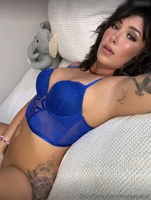 Miya Acacia OnlyFans Leaked Free Thumbnail Picture - #8XfFKVVyah