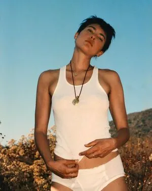 Miya Folick OnlyFans Leaked Free Thumbnail Picture - #bsD5pKLHYo