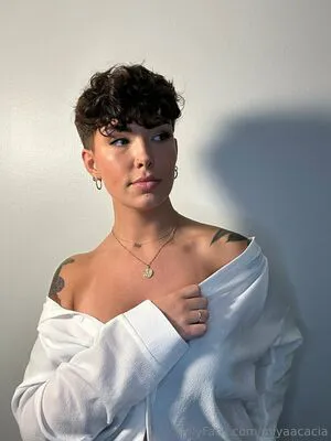 Miyaacacia OnlyFans Leaked Free Thumbnail Picture - #Ca8b9dz6s6