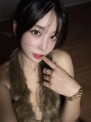 Miyu96 OnlyFans Leaked Free Thumbnail Picture - #nELKTFoMAL