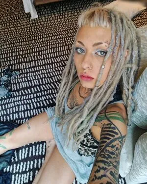 Mizanthro Pia OnlyFans Leaked Free Thumbnail Picture - #3HnGsLQsAR