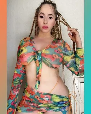 Mizvanezza OnlyFans Leaked Free Thumbnail Picture - #UC7an3btBS