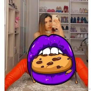 Mizz Ellaa ASMR OnlyFans Leaked Free Thumbnail Picture - #FUVrlgUs77