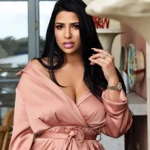 Mizz Ellaa ASMR OnlyFans Leaked Free Thumbnail Picture - #SeJ8ZW4zWp