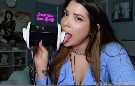 Mizz Ellaa ASMR OnlyFans Leaked Free Thumbnail Picture - #p6OAv80BMD