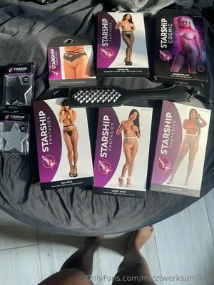 Mizztwerksumfree OnlyFans Leaked Free Thumbnail Picture - #2pYK04zzwn