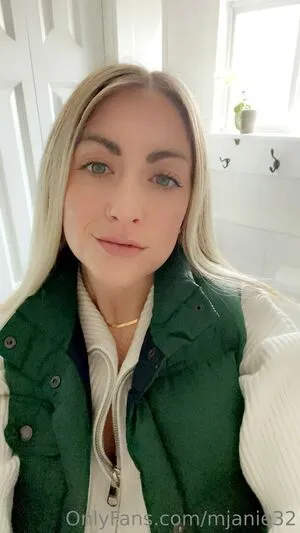 Mjanie32 OnlyFans Leaked Free Thumbnail Picture - #HS7LsuqZUW