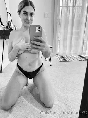 Mjanie32 OnlyFans Leaked Free Thumbnail Picture - #eMDBUBX1pu