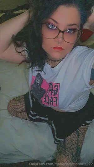 Mnhockeymomma972 OnlyFans Leaked Free Thumbnail Picture - #HZQG3MNusl