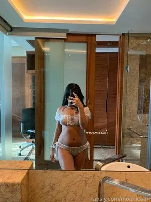 Moanicaah OnlyFans Leaked Free Thumbnail Picture - #8DCeBHJ2Ze