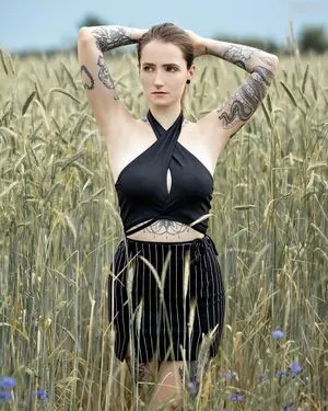 Model Lisa Marie OnlyFans Leaked Free Thumbnail Picture - #9Kbtkksg8a