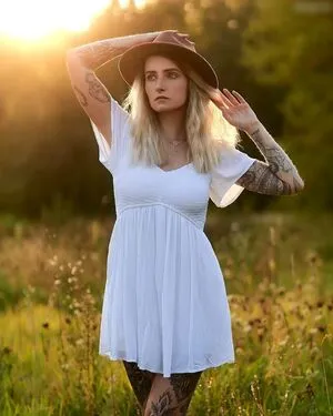 Model Lisa Marie OnlyFans Leaked Free Thumbnail Picture - #NLMP5ZOYZ3